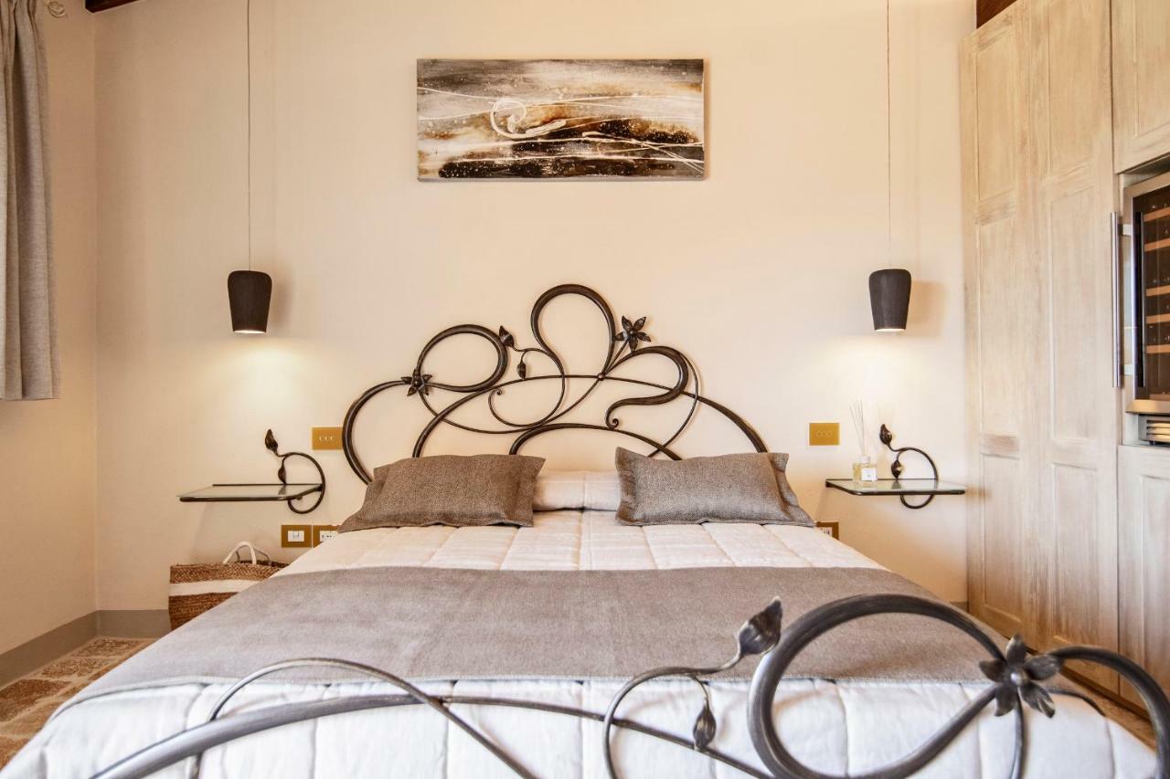 Capanna Suites Монталчино Екстериор снимка